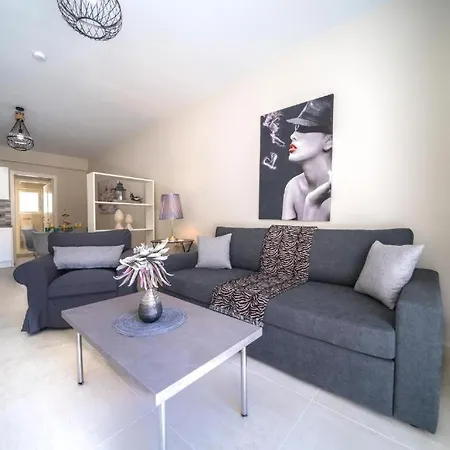 Alma City Center Apartment'S Heraklion  Exterior photo