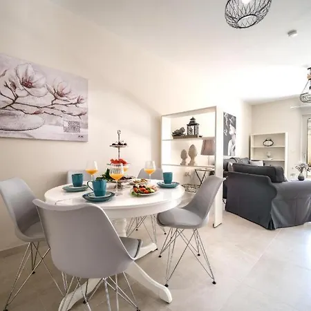 Alma City Center Apartment'S Heraklion  Exterior photo
